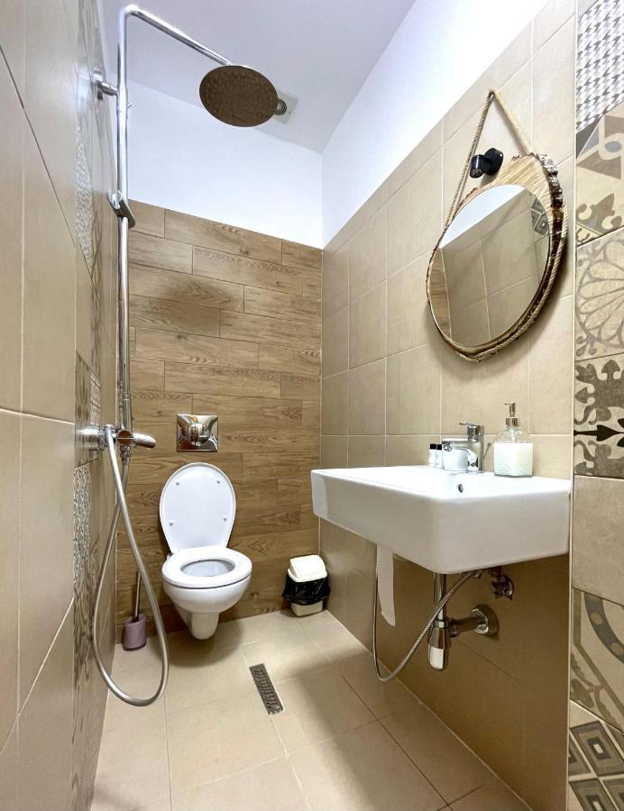 Tekada Hotel & Restaurant Vlorë 외부 사진