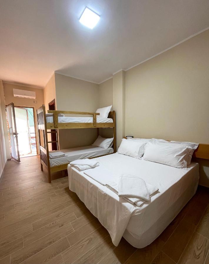 Tekada Hotel & Restaurant Vlorë 외부 사진