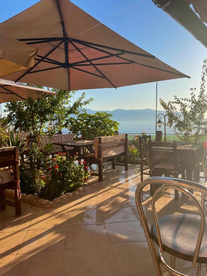 Tekada Hotel & Restaurant Vlorë 외부 사진