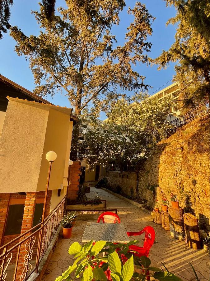 Tekada Hotel & Restaurant Vlorë 외부 사진