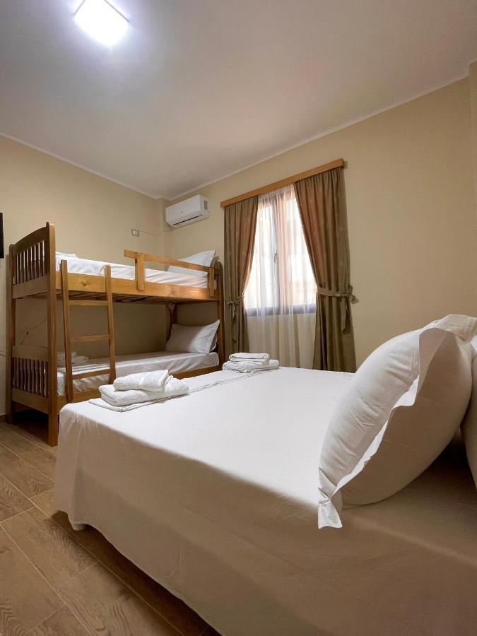 Tekada Hotel & Restaurant Vlorë 외부 사진